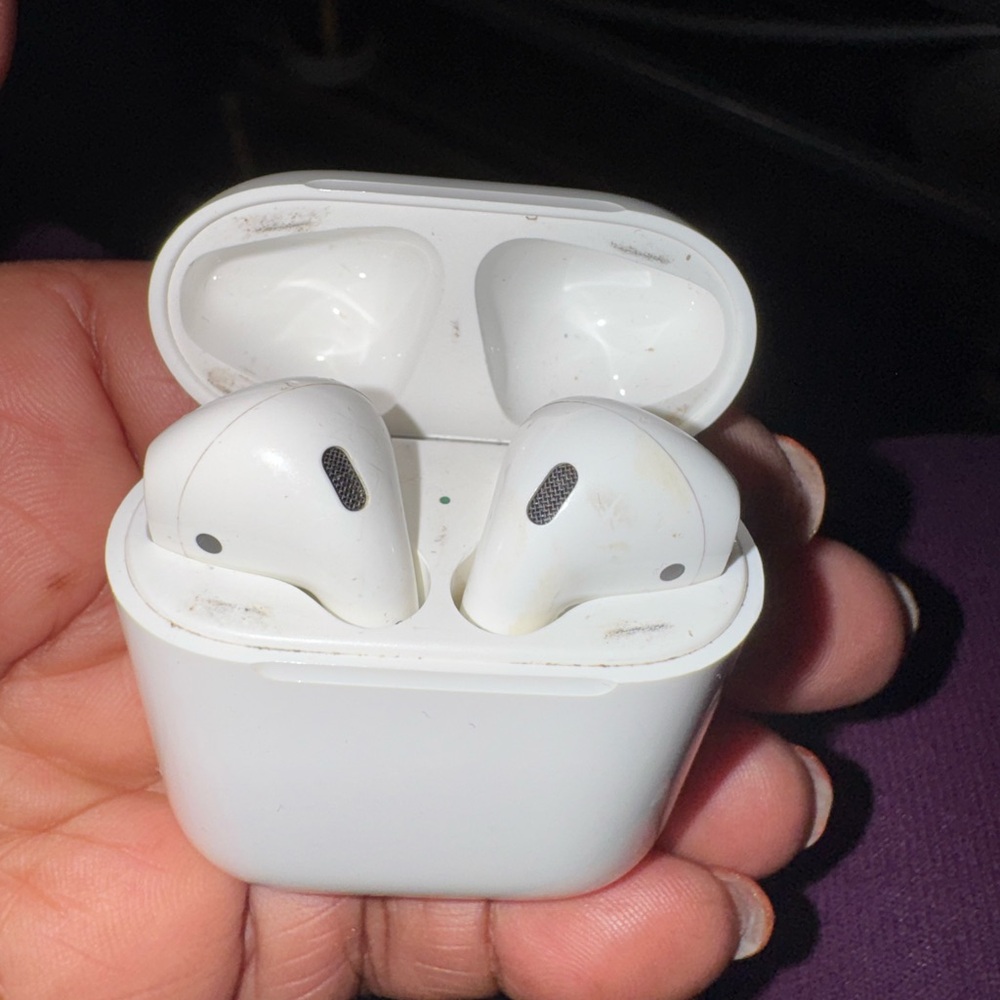 Apple White Wireless Earbuds with Charging Case-W-2 FREE CASES